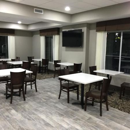 Americas Best Value Inn & Suites Хорн Лейк Екстериор снимка