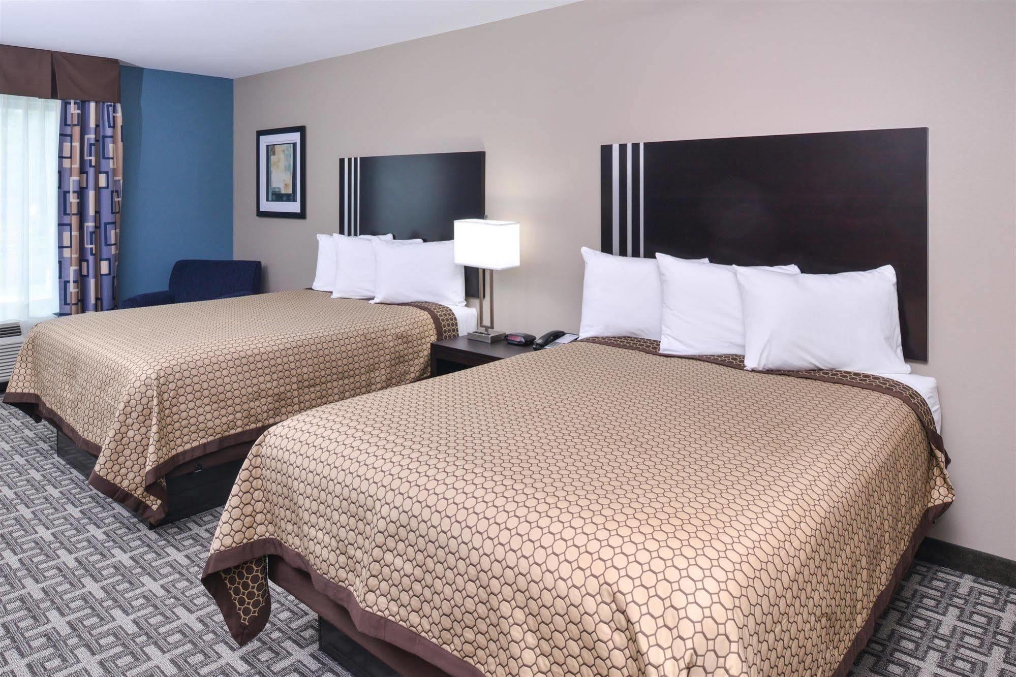 Americas Best Value Inn & Suites Хорн Лейк Екстериор снимка