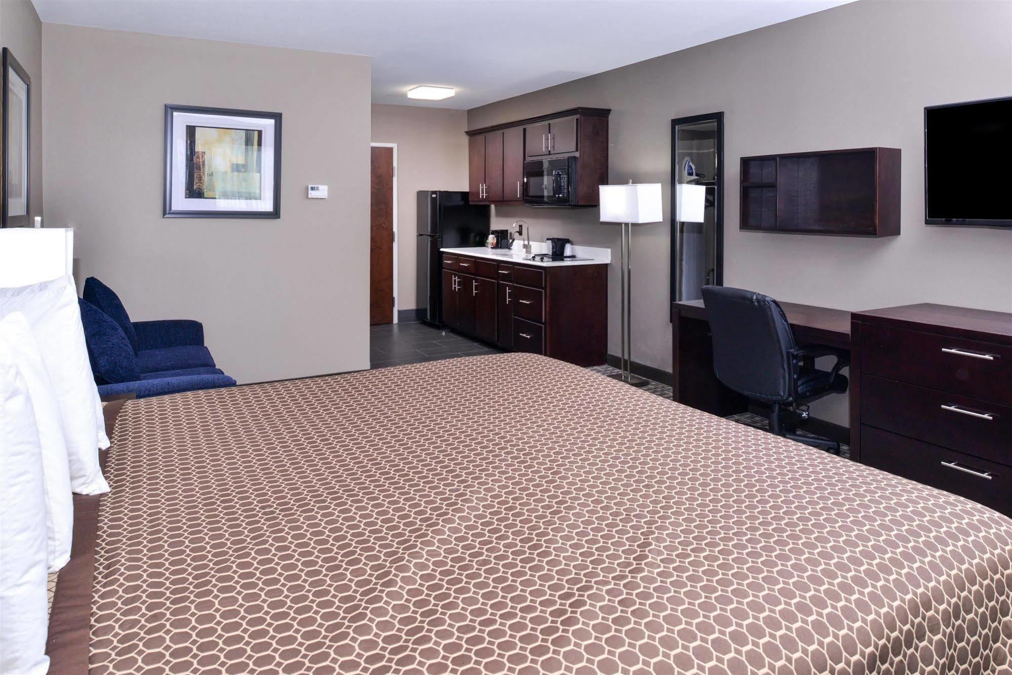 Americas Best Value Inn & Suites Хорн Лейк Екстериор снимка